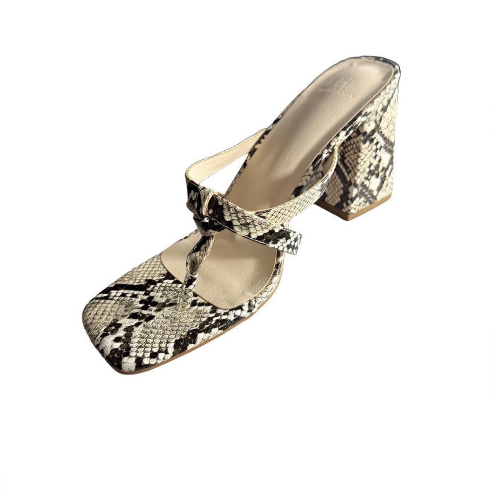 Halston heels women snake pattern leather heels creamy color sole size 6